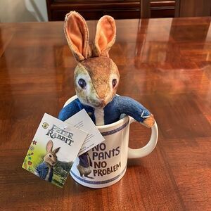 Peter Rabbit Ceramic Mug and Plush Stuffed Animal Toy NEW